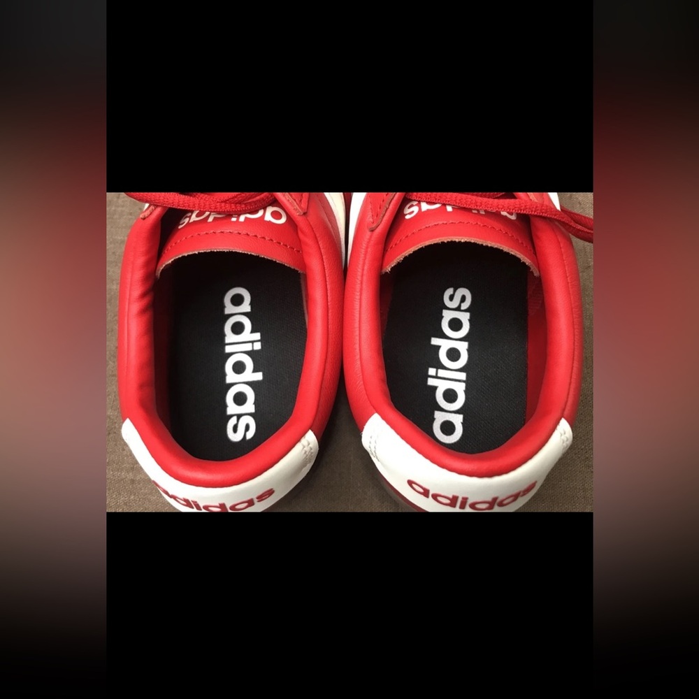 Excellent Adidas Grand Court Lo Women's 8.5 Sneakers Red Leather & White Stripes - Picture 9 of 12
